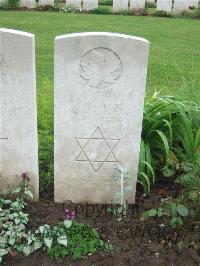 Etaples Military Cemetery - Cavaliero, Alfred